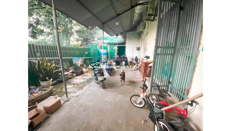 Bán nhà gấp Ngõ 156 Tam Trinh,Hoàng Mai - Diện tích 36m2 - Ôtô đỗ cửa cách 15m - Ngõ thông - Có sân để xe - 1,7 tỷ